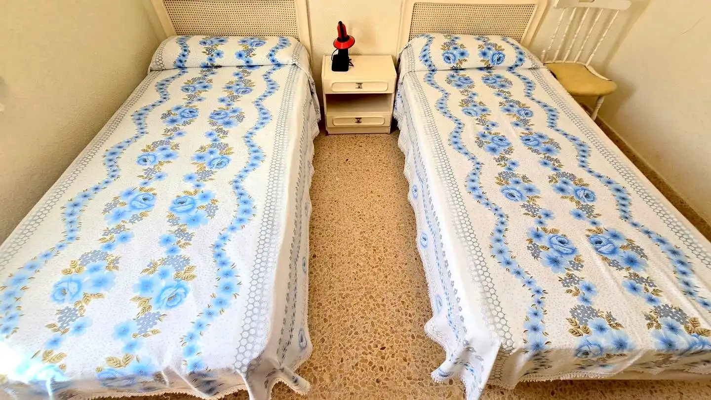 Schlafzimmer von Wohnungen zum Verkauf in Gandia mit Klimaanlage, Terrasse und Möbliert