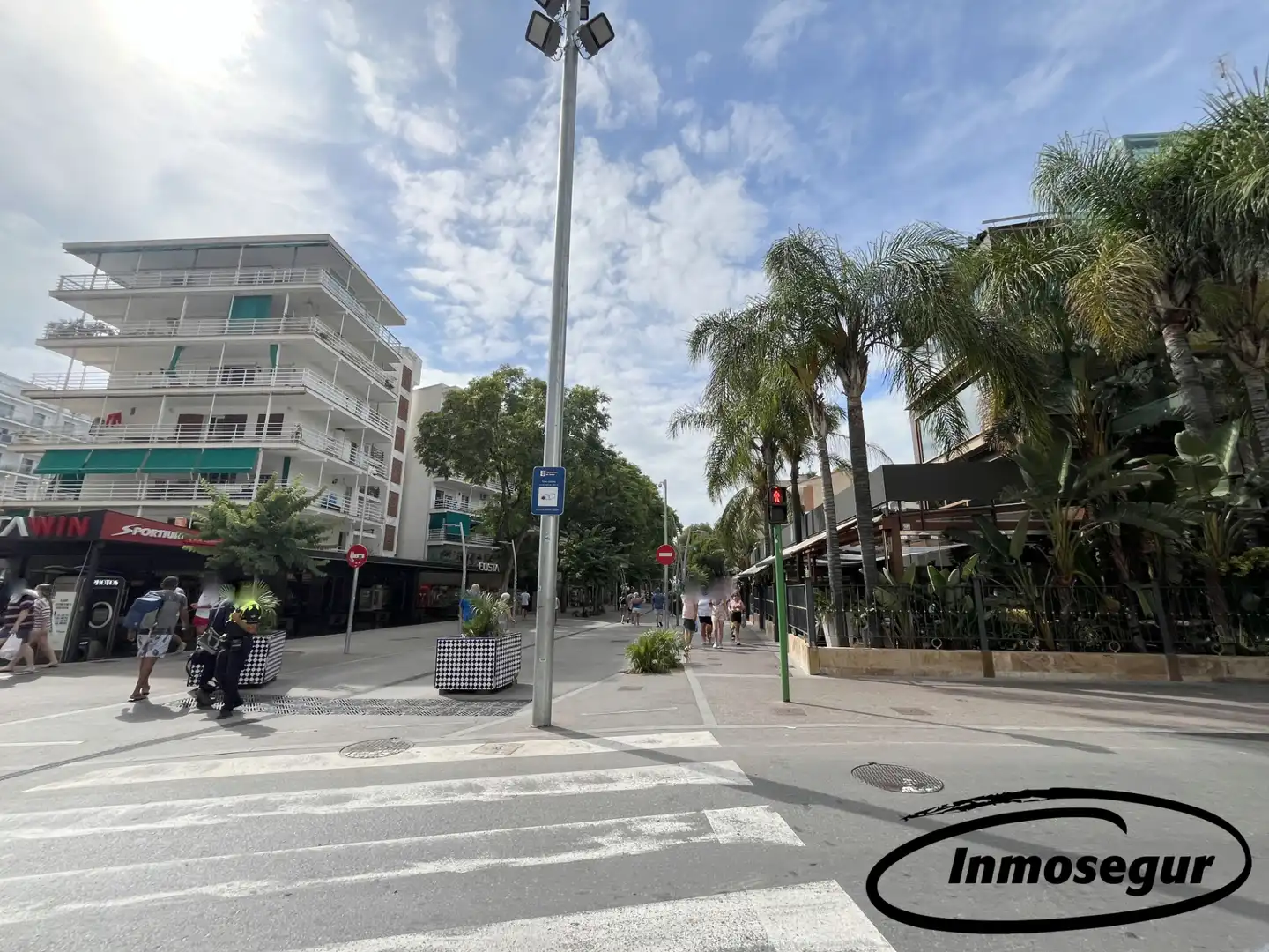 Außenansicht von Geschaftsraum zur Miete in Salou mit Klimaanlage, Heizung und Terrasse