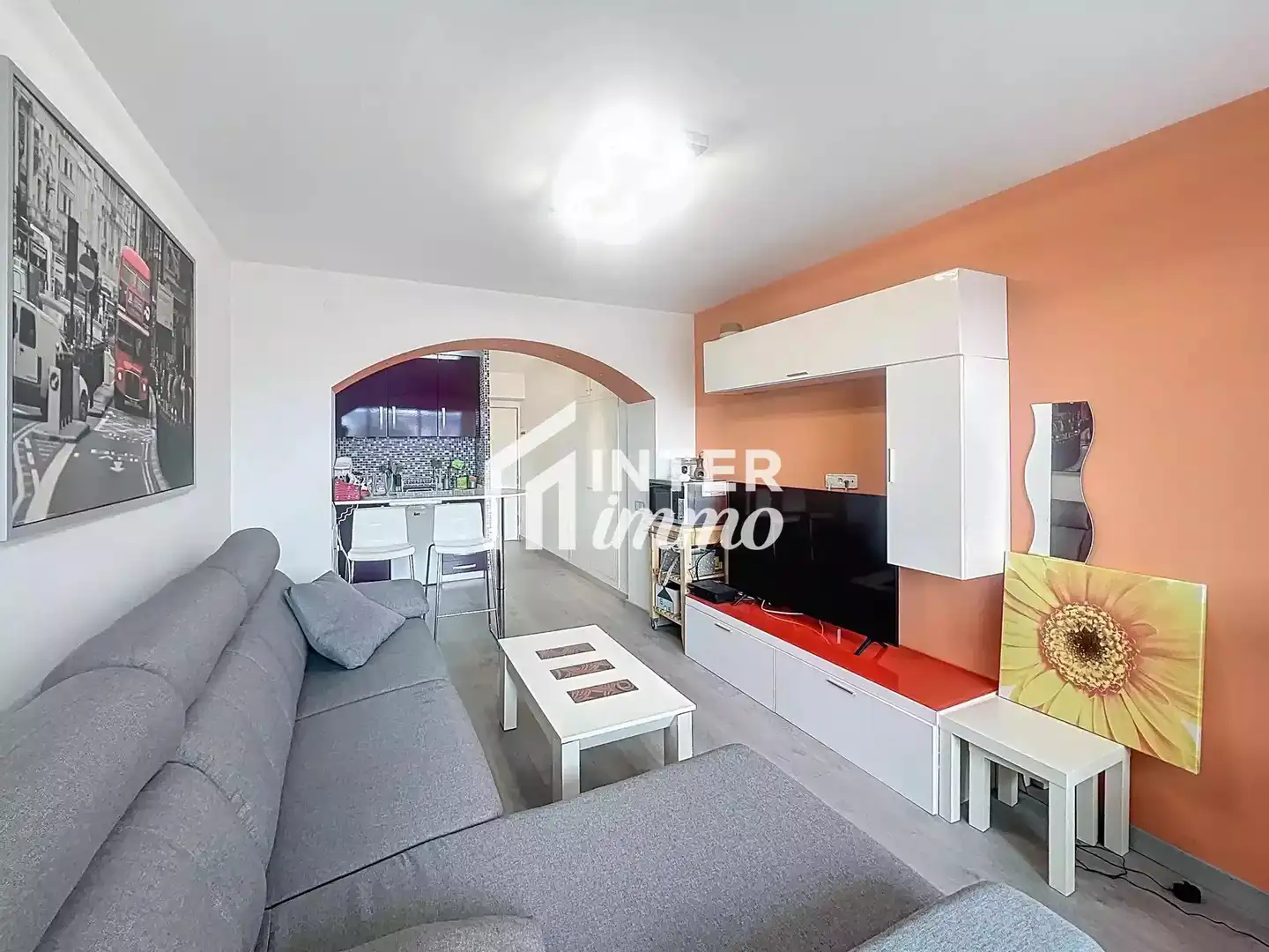 Sala d'estar de Estudi en venda en Roses amb Calefacció i Parquet