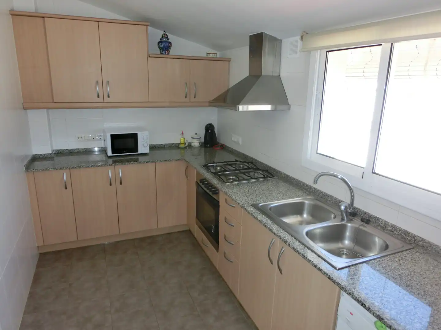 Cocina de Dúplex en venta en Canet de Mar con Aire acondicionado, Calefacción y Terraza