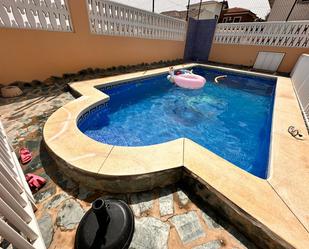 Piscina de Casa o xalet en venda en Vélez-Málaga amb Aire condicionat, Terrassa i Piscina