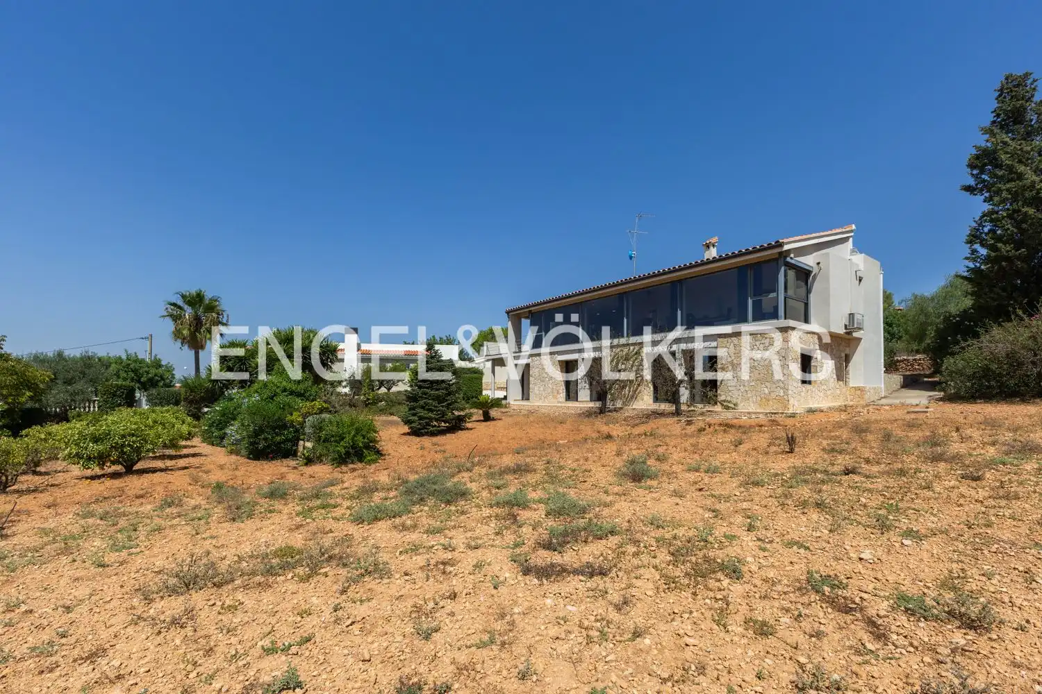 Houses for sale in Montserrat  with Air Conditioner, Heating and Private garden