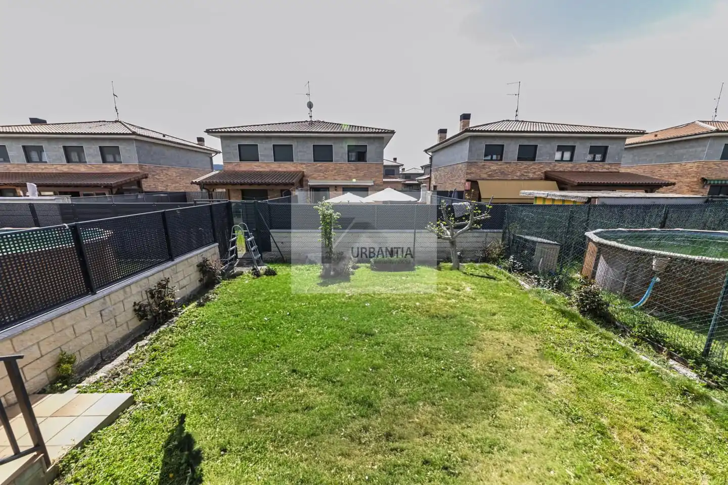 Casa adosada en venta en Cendea de Olza / Oltza Zendea con Calefacción, Jardín privado y Parquet