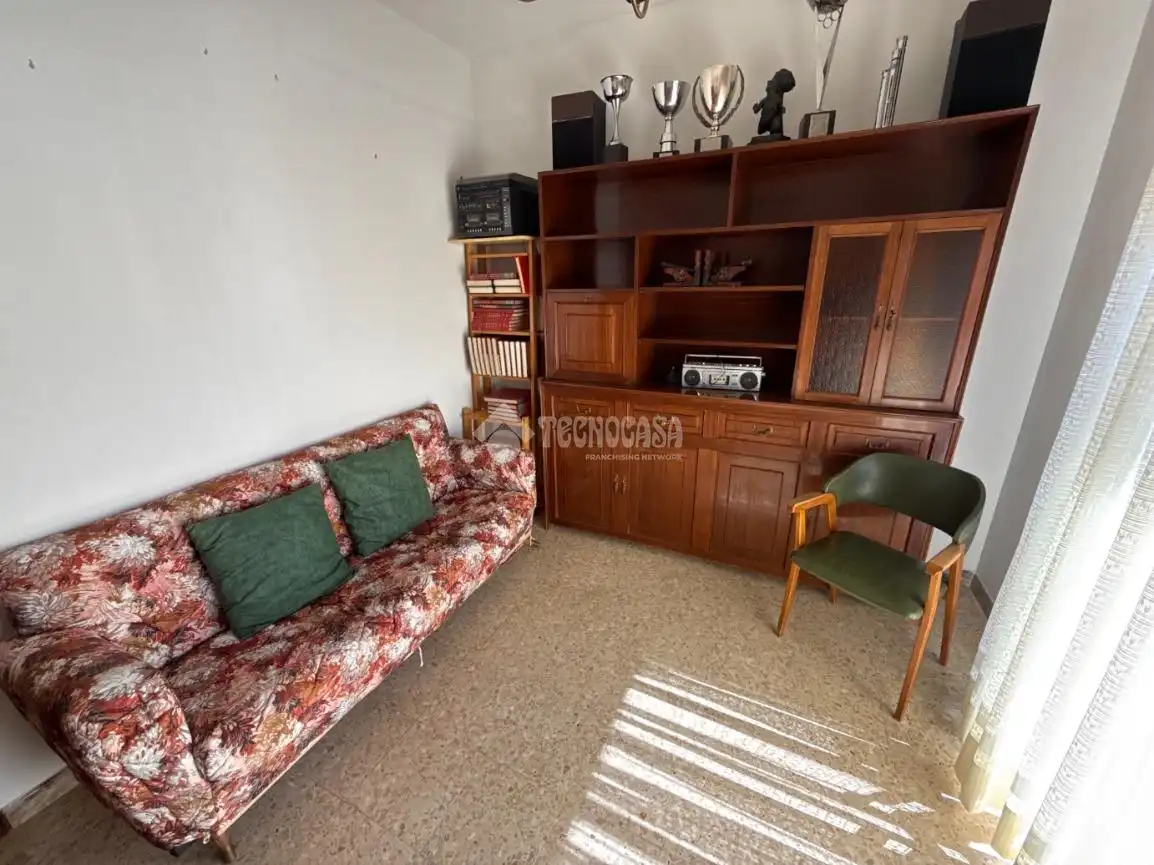 Sala de estar de Casa adosada en venta en Lucillos con Balcón