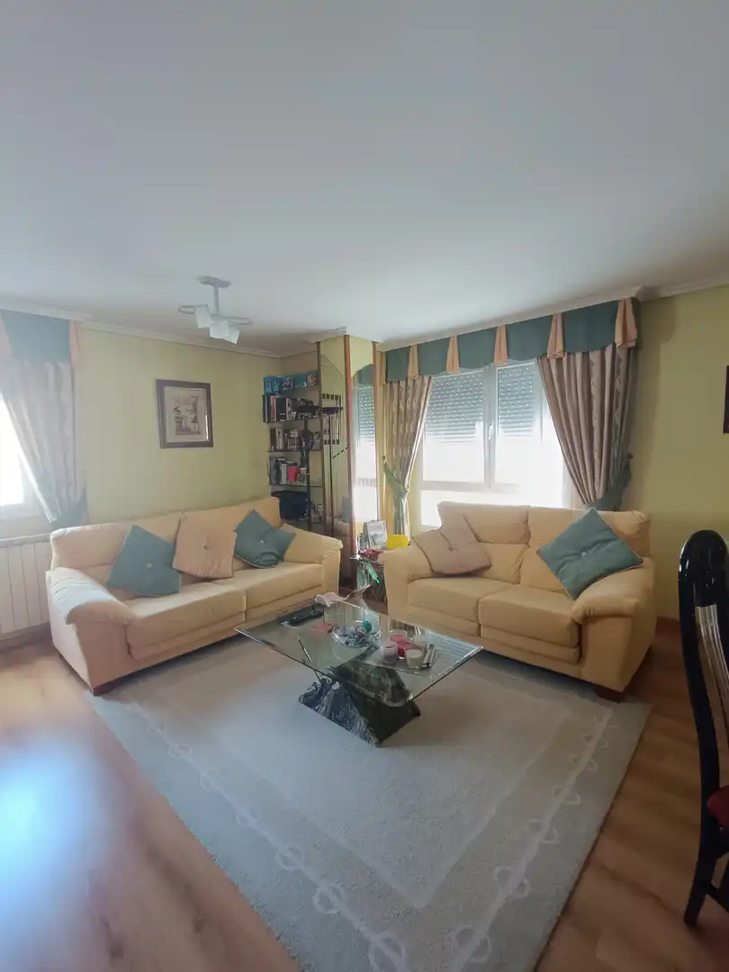 Living room of Flat for sale in Guardo  with Heating and Storage room