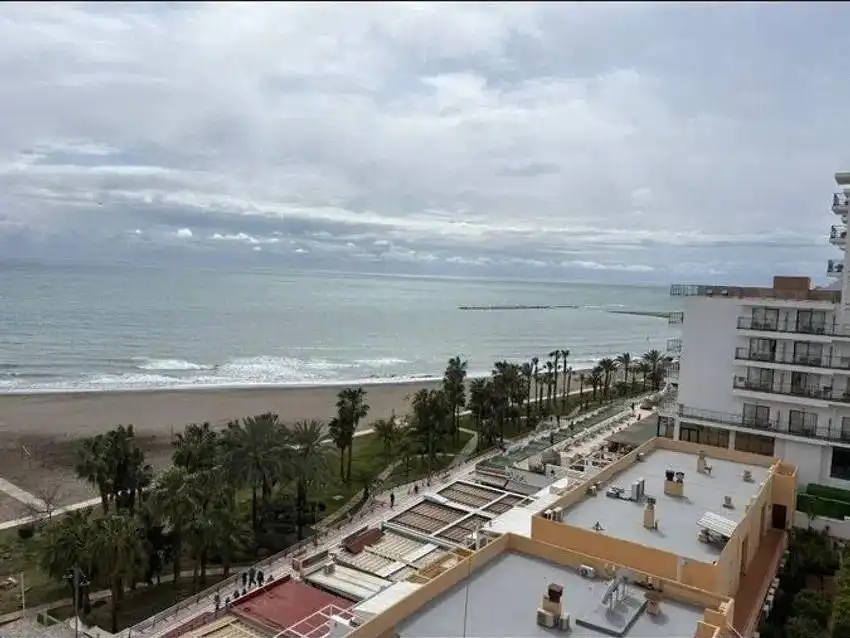 Apartamento con terraza en venta en Puerto Marina