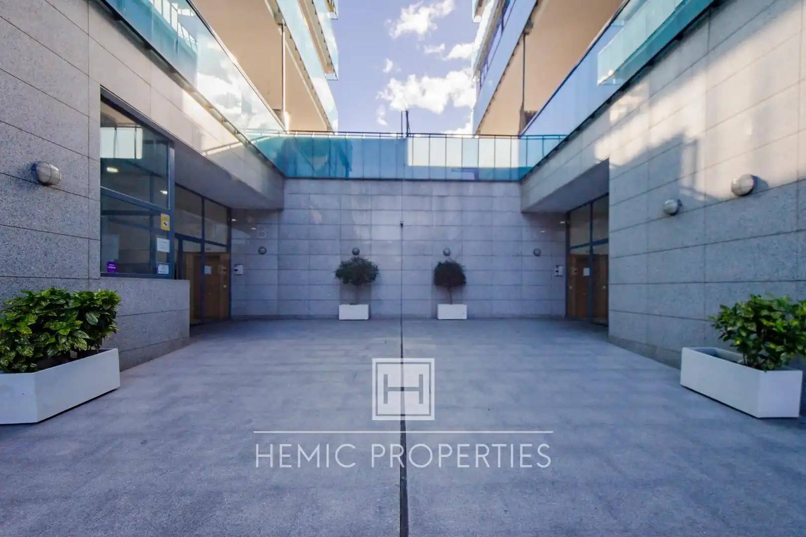 Loft avec ascenseur à vendre à Avenida del Puente Cultural