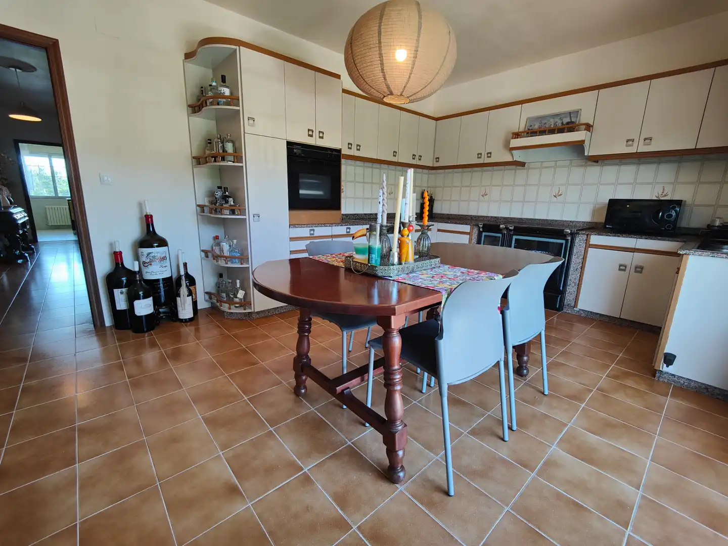 Cocina de Casa o chalet en venta en Rianxo con Calefacción, Jardín privado y Parquet