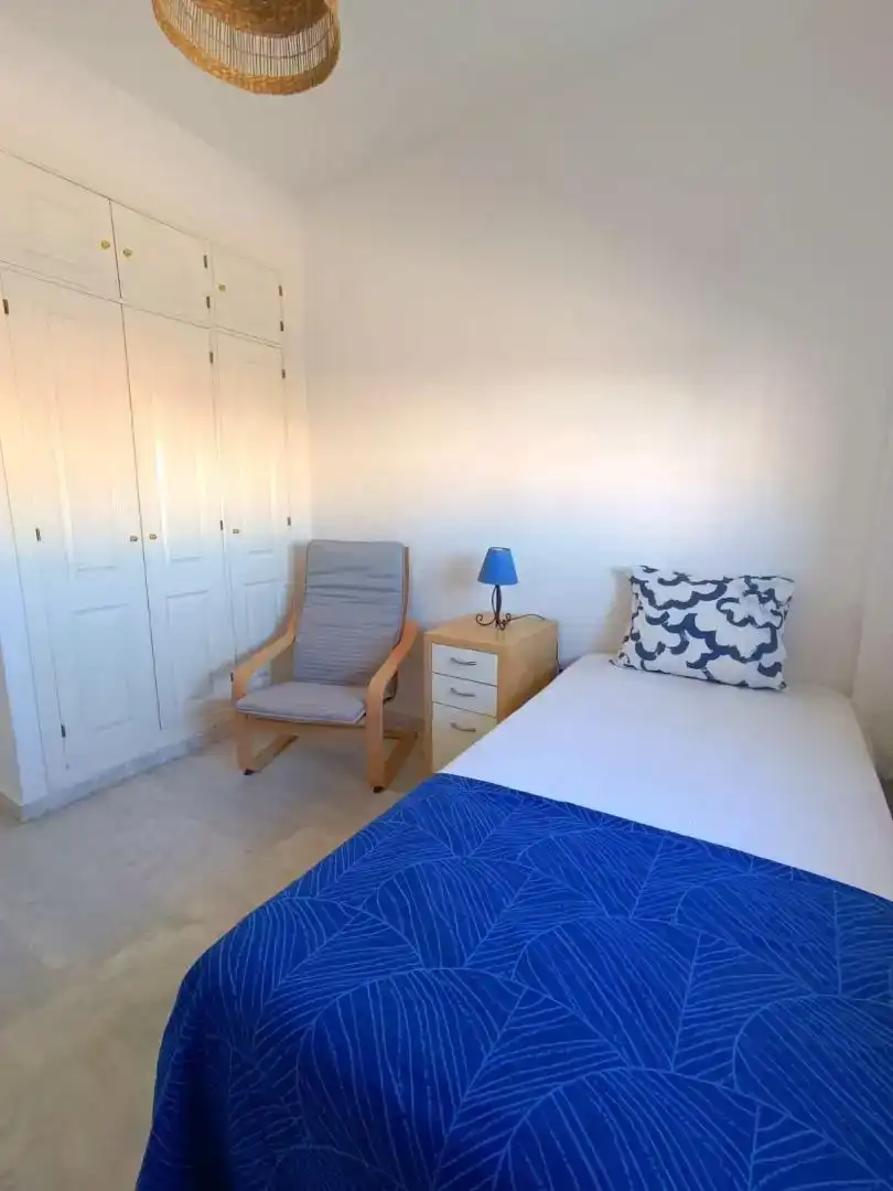 Habitación en Calle Camarón de la Isla, 18, Benacazón