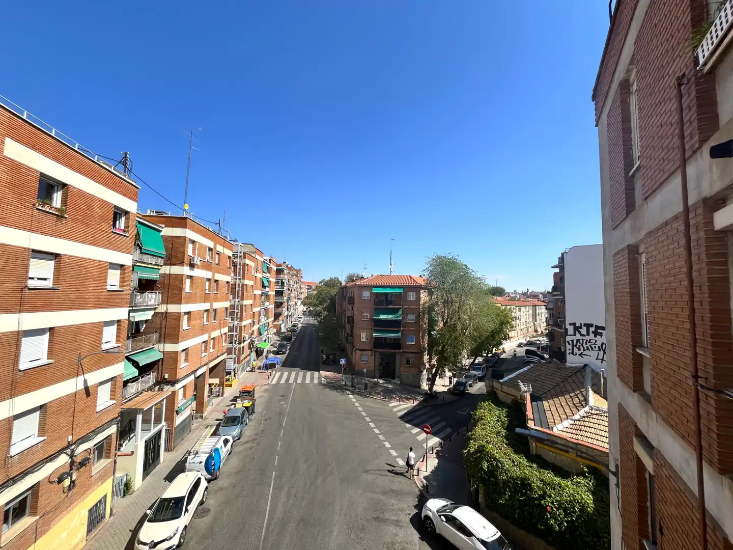Vista exterior de Piso en venta en Latina