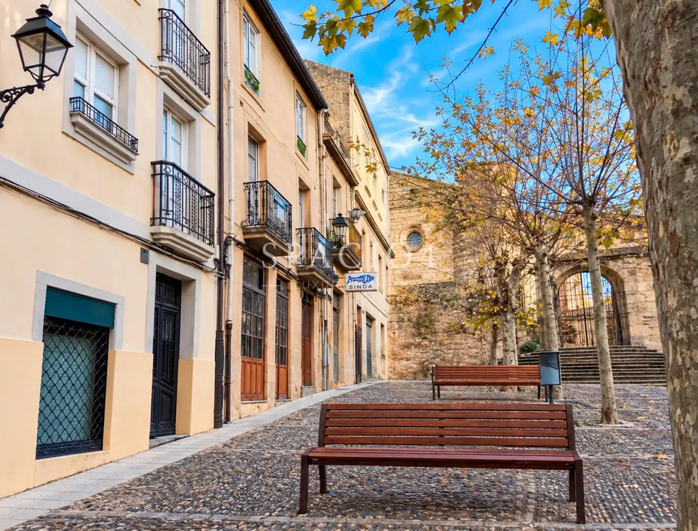 Vista exterior de Edificio en venta en Casco Viejo