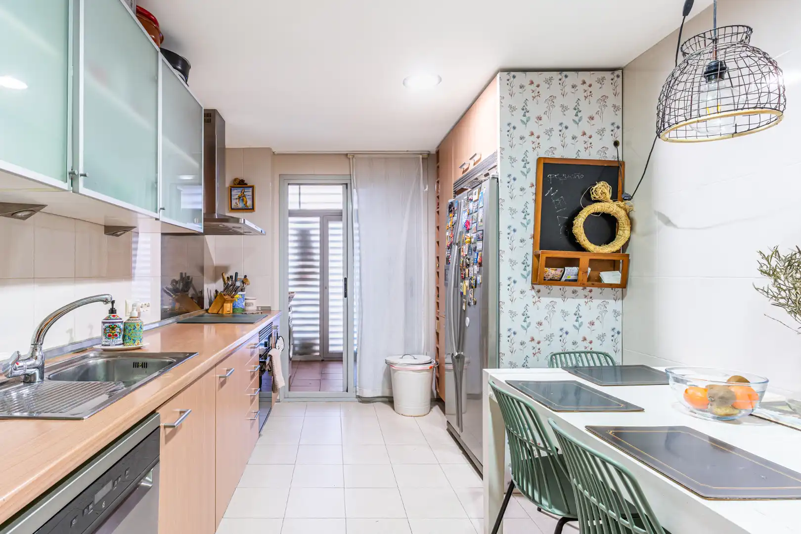 Cocina de Piso en venta en Las Rozas de Madrid con Aire acondicionado, Calefacción y Jardín privado