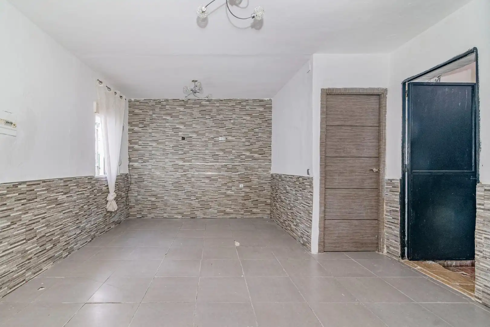 Detached homes for sale in Granada