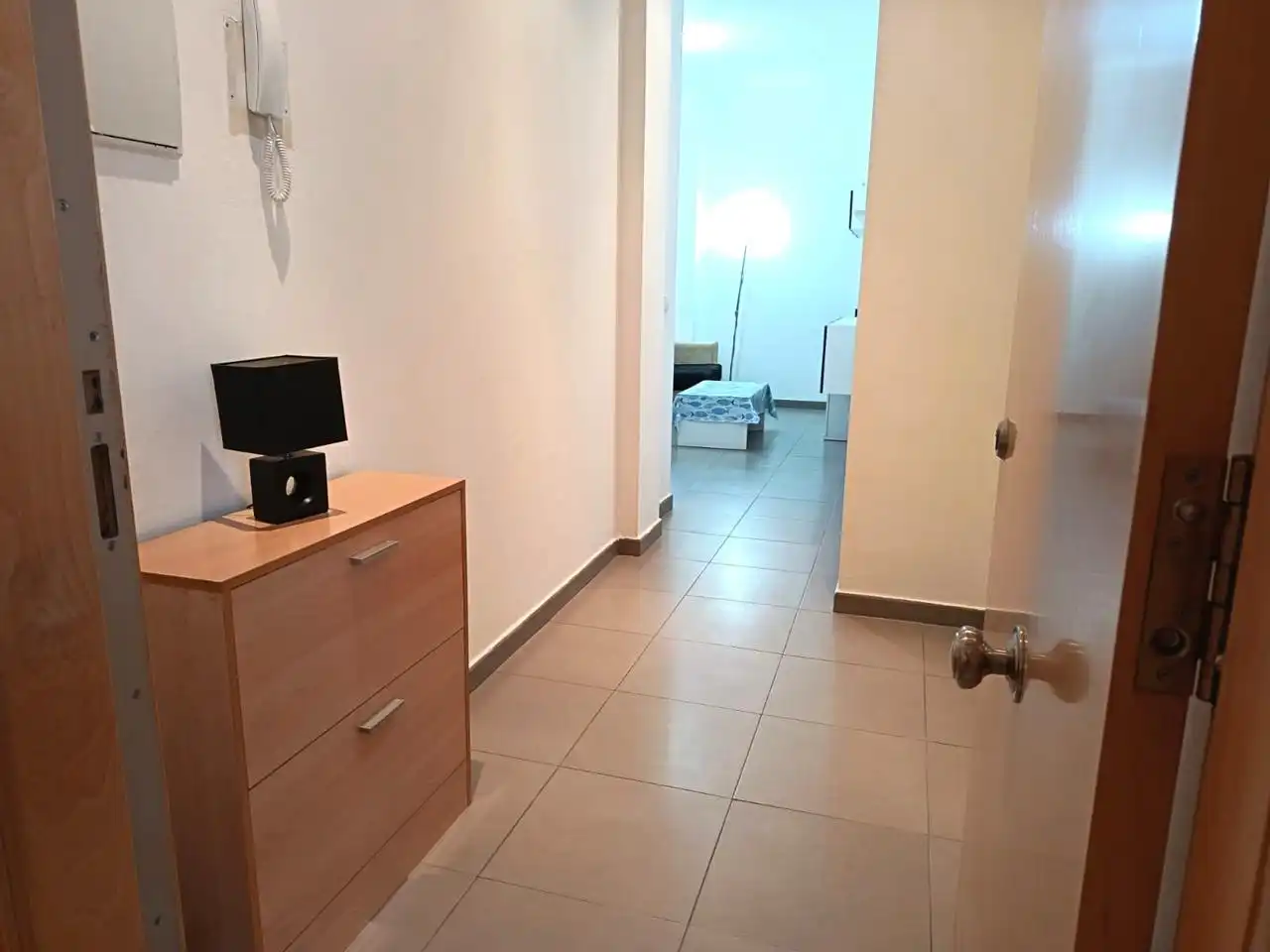 Ground floor for sale in Oliva  with Air Conditioner and Storage room