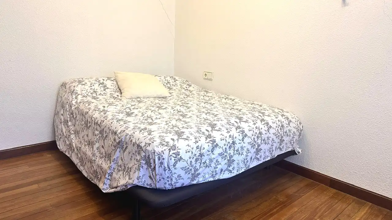 Habitación de Piso en venta en Castro-Urdiales con Calefacción, Trastero y Amueblado