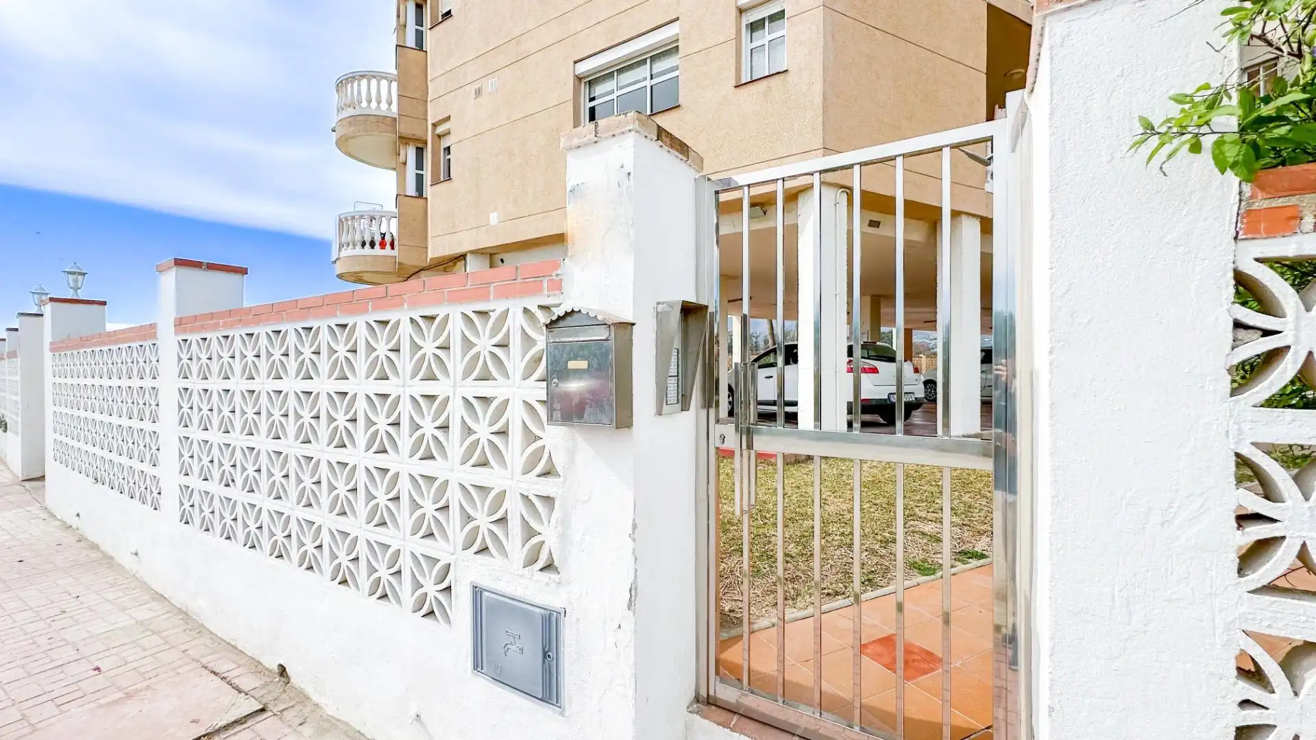 Vista exterior de Piso de alquiler en Málaga con Aire acondicionado, Jardín privado y Terraza