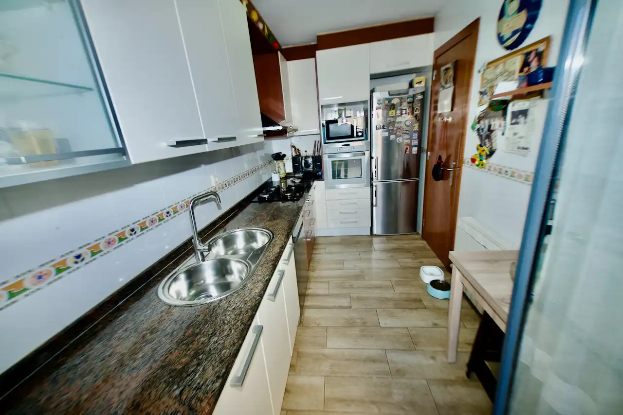 Cocina de Planta baja en venta en Terrassa con Aire acondicionado, Calefacción y Parquet