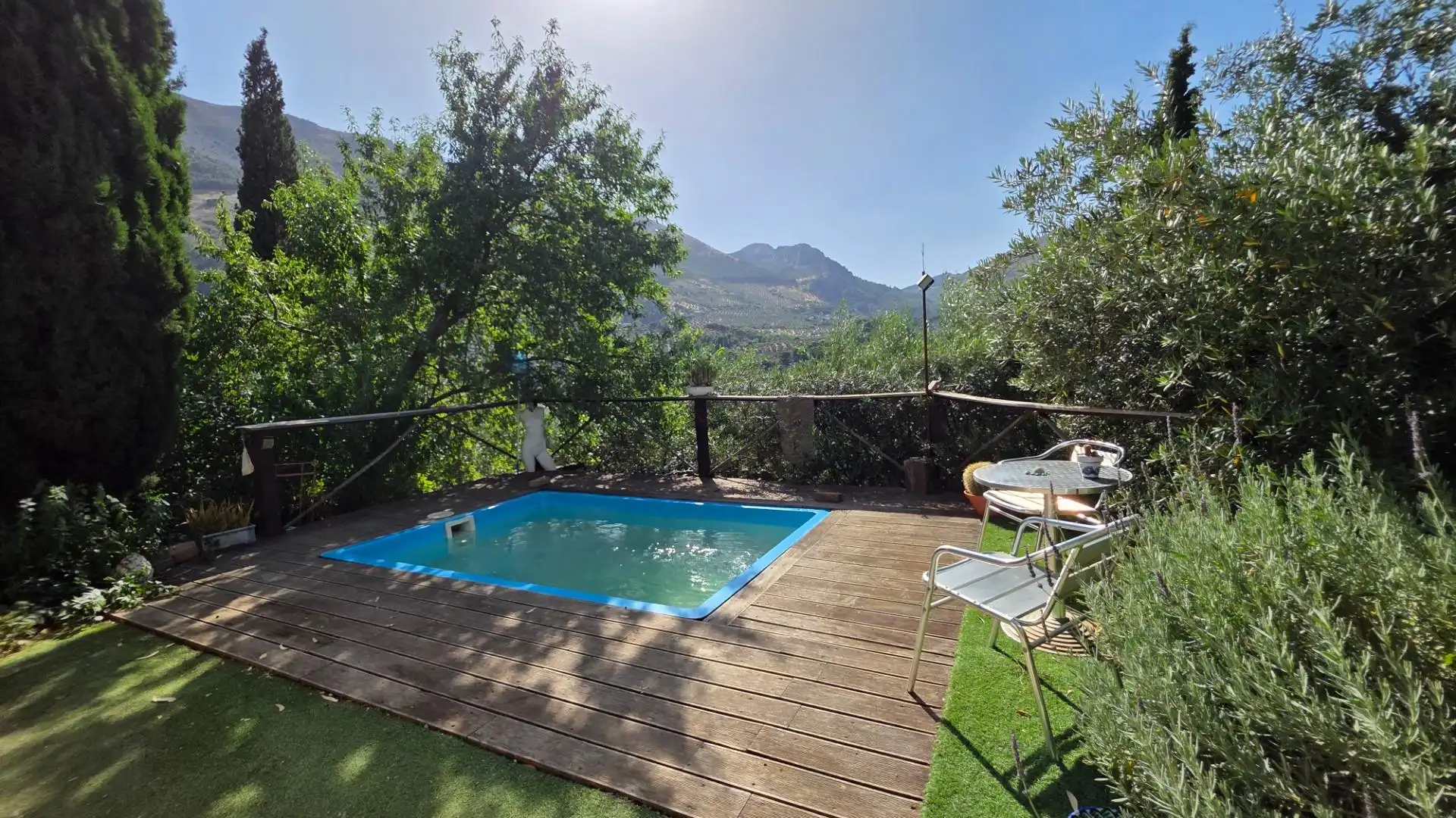 Piscina de Finca rústica en venda en Jaén amb Calefacció, Jardí privat i Terrassa