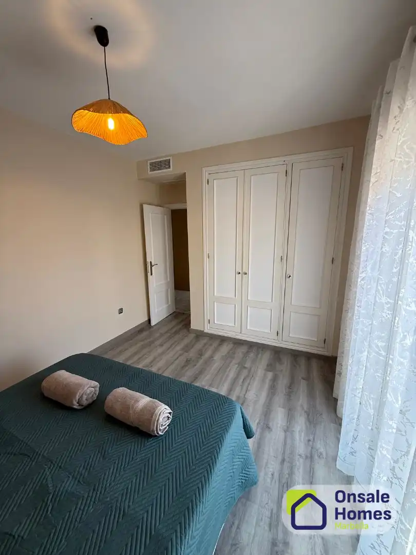 Habitación de Casa adosada en venta en Marbella con Aire acondicionado, Jardín privado y Terraza