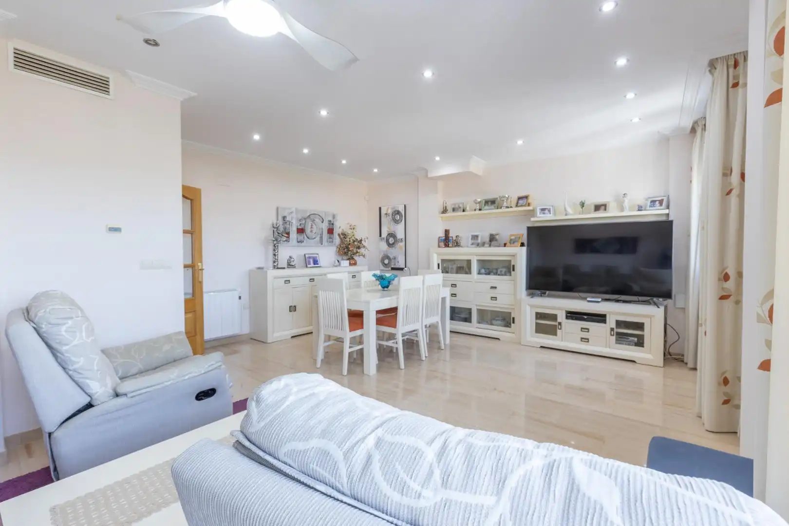 Chalet con terraza en venta en UNIS, imagen 8