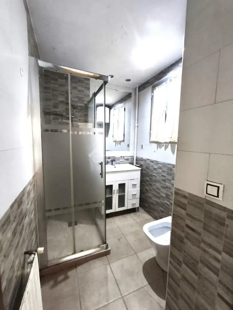 Baño de Piso en venta en Madrid con Calefacción