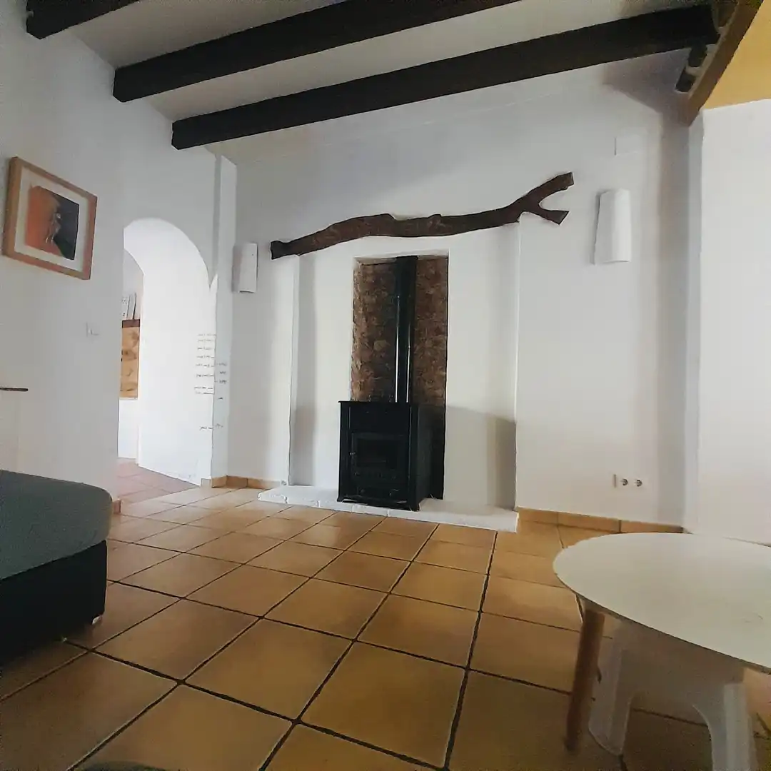 Einfamilien-Reihenhaus zum Verkauf in Xaló mit Heizung, Terrasse und Abstellraum