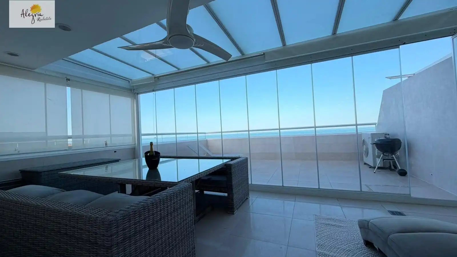 Apartment mit Terrasse zum Verkauf in Calle AMPLARIES 23, imagen 3