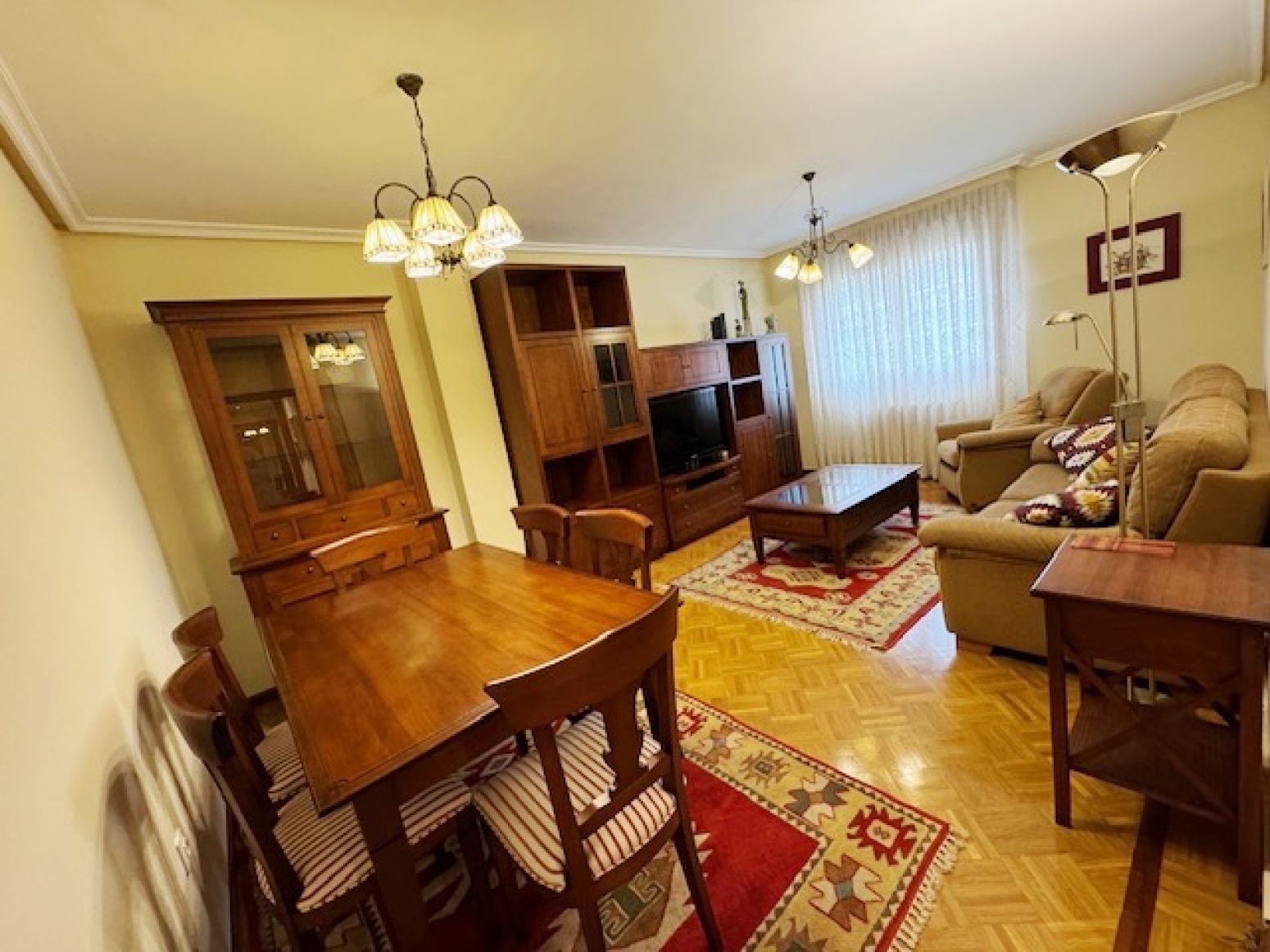 Flat to rent in Avilés - TRAVESIA DE LA VIDRIERA, Versalles