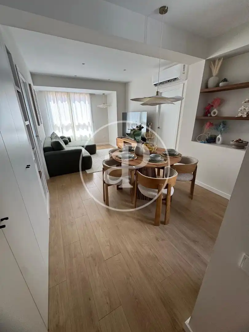 Living room of Flat for rent in Valencia  with Air Conditioner, Heating and Furnished