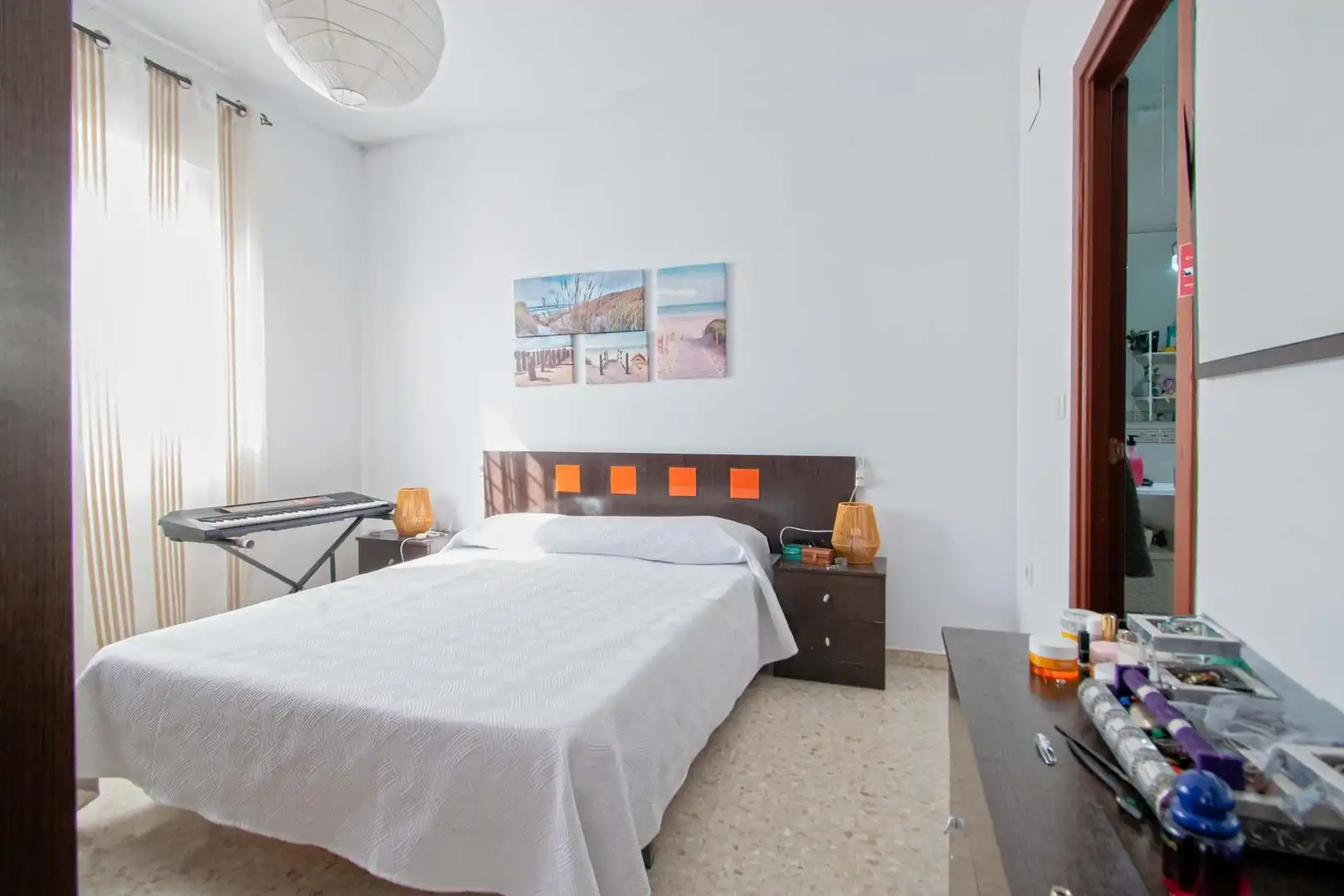 Schlafzimmer von Einfamilien-Reihenhaus zum Verkauf in Bormujos mit Klimaanlage und Terrasse