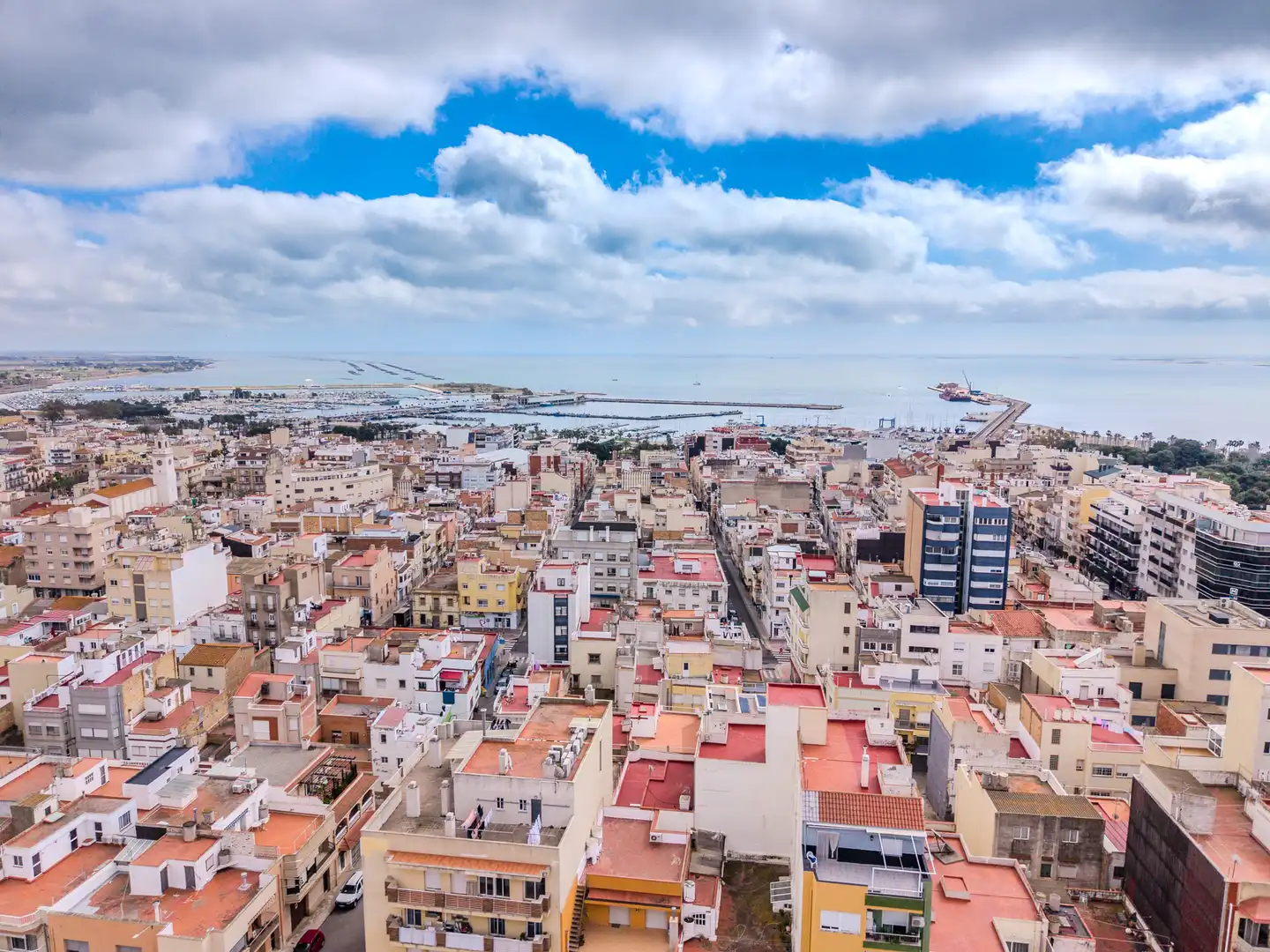 Vista exterior de Piso en venta en La Ràpita con Aire acondicionado, Calefacción y Terraza