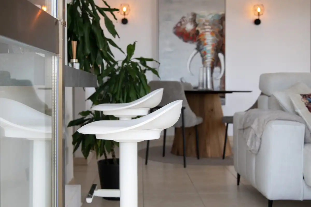 Apartamento con piscina en venta en Calahonda, imagen 7