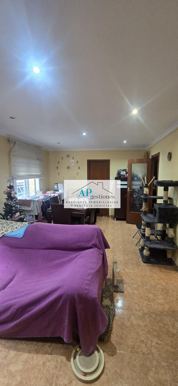 Flat for sale in Badalona  with Heating