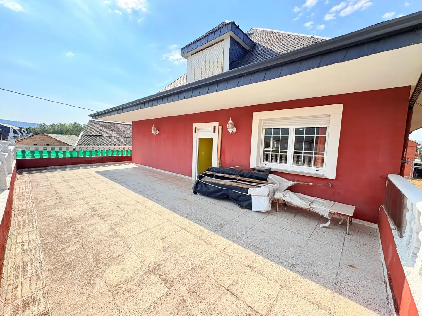 Terraza de Casa o chalet en venta en Ponferrada con Calefacción, Jardín privado y Terraza