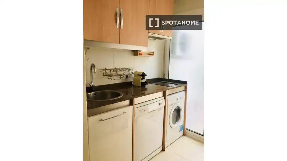 Flat with terrace to rent in Eixample, imagen 4
