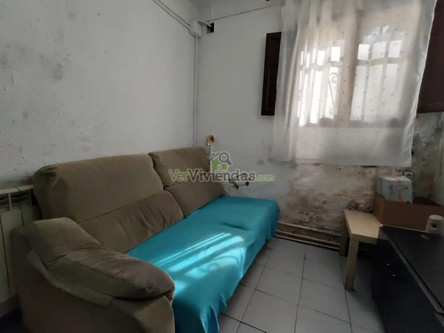 Sala d'estar de Casa o xalet en venda en Vallirana amb Calefacció, Jardí privat i Terrassa