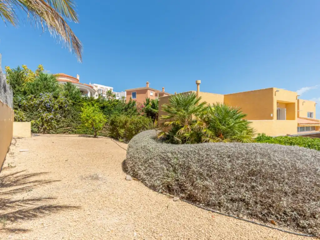 Houses for sale in Avenida Europa, Poble Nou - Montiboli