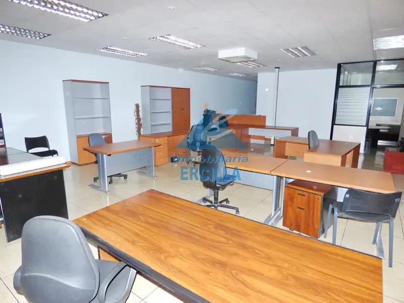 Büro mit Aufzug zur Miete in Erandio