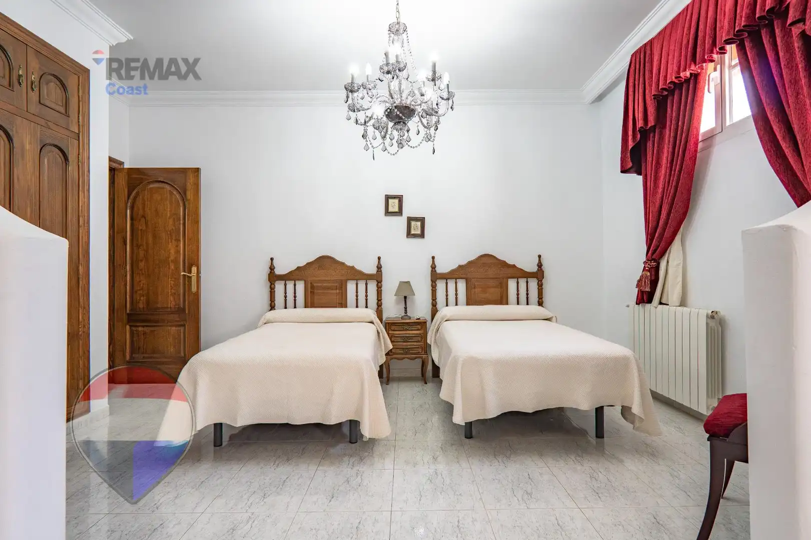 Bedroom of Houses for sale in Cuevas Bajas  with Heating, Private garden and Swimming Pool