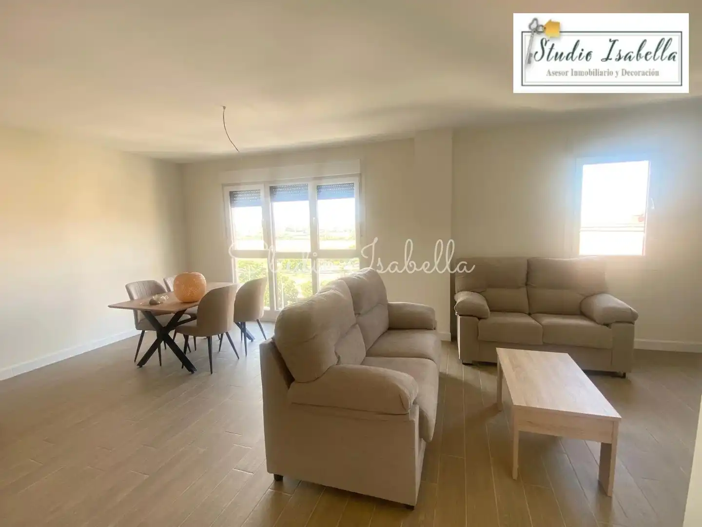 Living room of Duplexes for share in Toledo  with Air Conditioner, Heating and Terrace