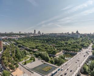 Vista exterior de Pis en venda en  Madrid Capital amb Calefacció i Terrassa