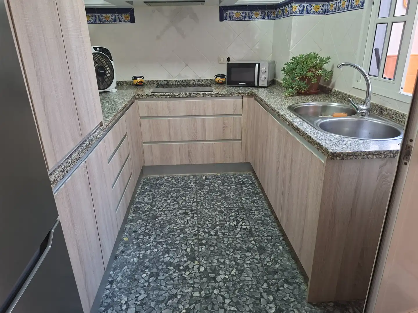 Cuina de Casa o xalet en venda en La Rinconada amb Aire condicionat, Calefacció i Terrassa