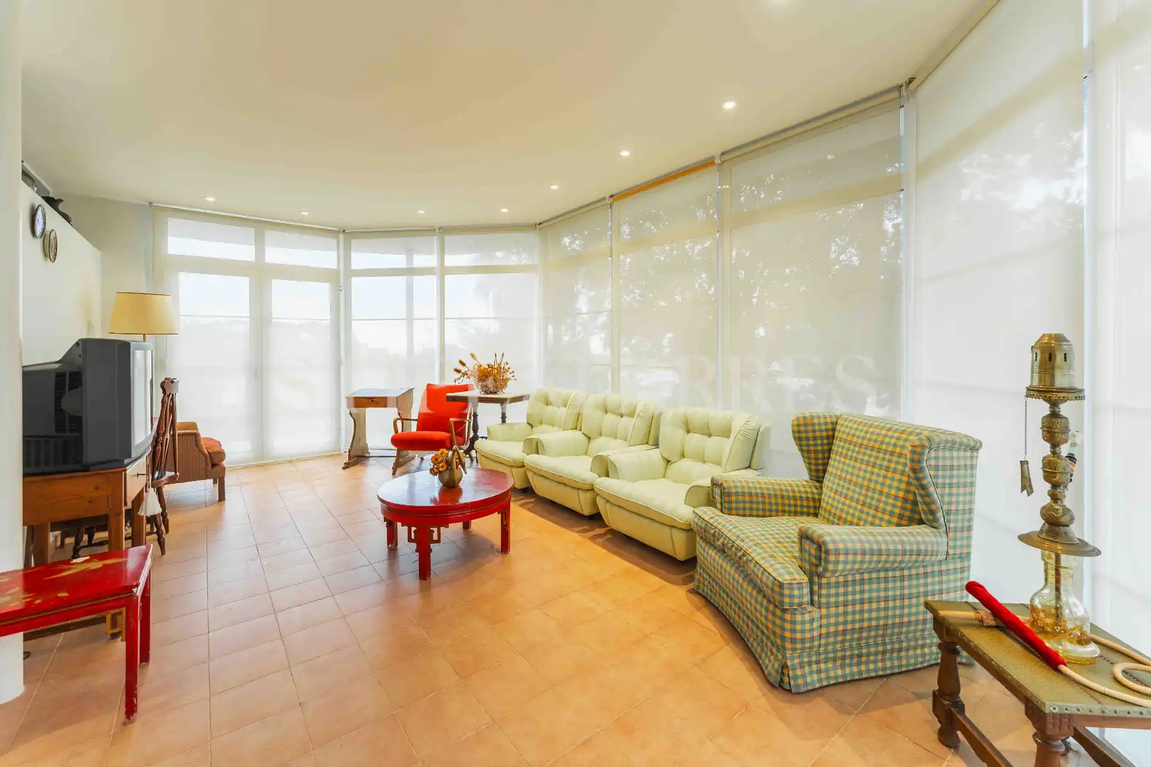 Sala de estar de Casa o chalet en venta en Canet de Mar con Aire acondicionado, Calefacción y Jardín privado