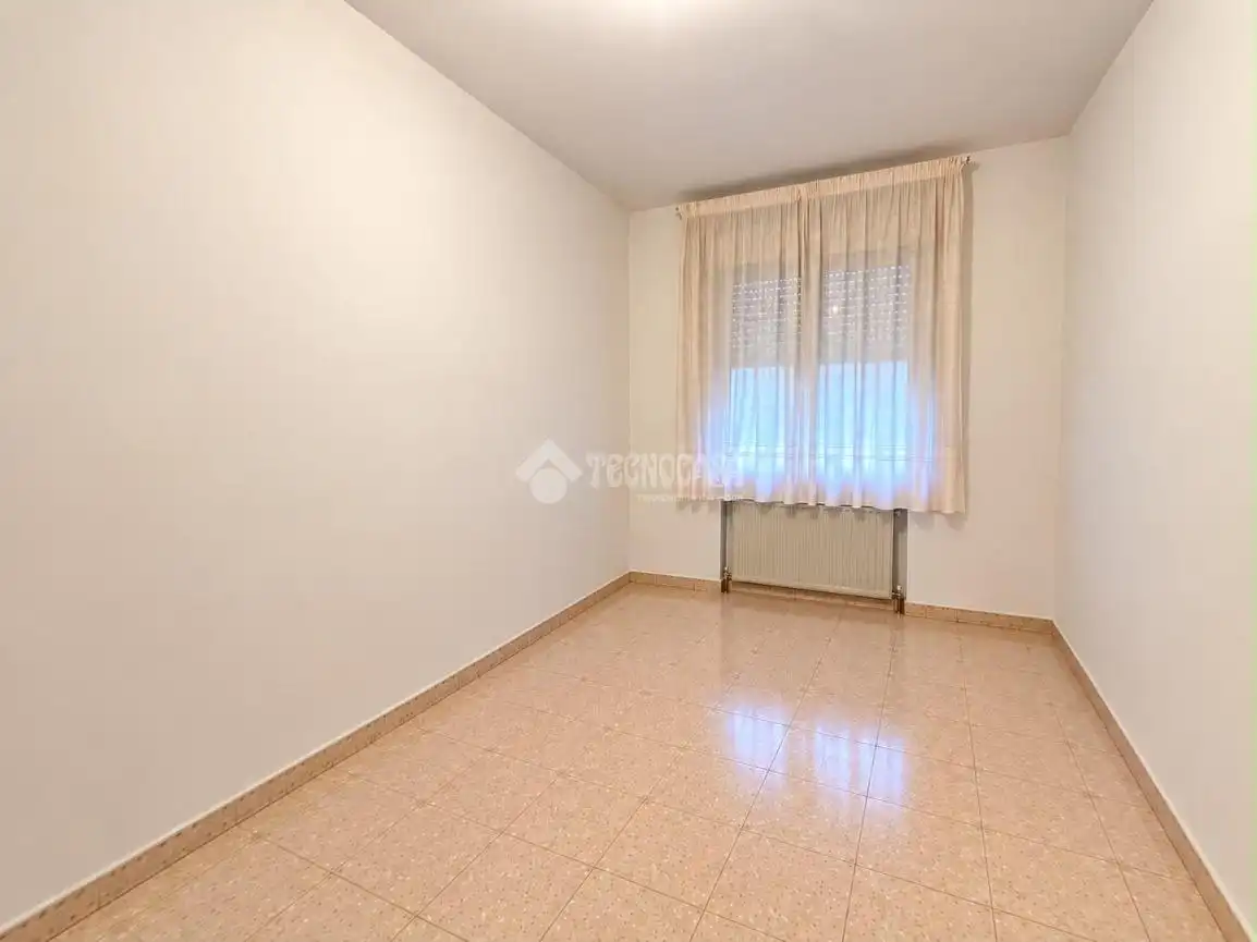 Habitación de Piso en venta en Morata de Tajuña, Madrid