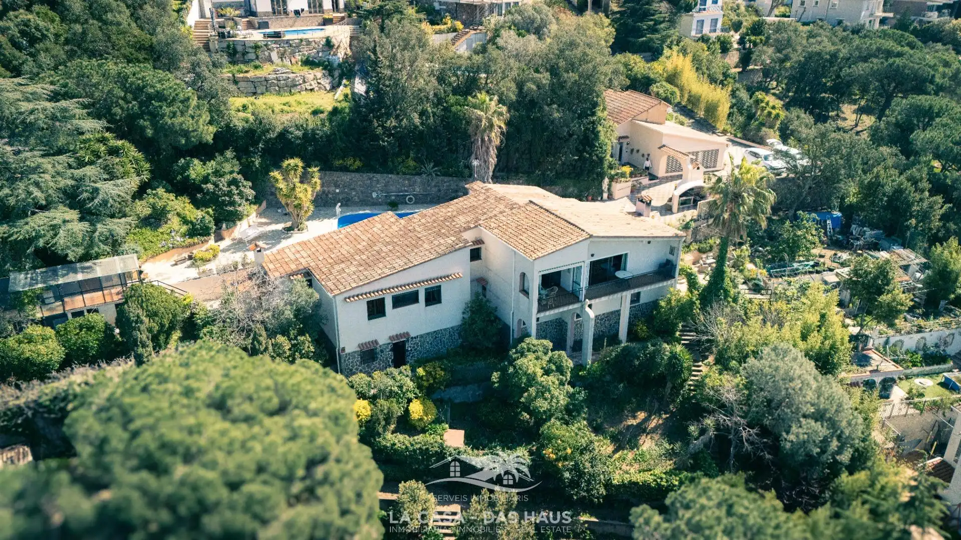 Vista exterior de Casa o xalet en venda en Lloret de Mar amb Jardí privat, Terrassa i Balcó