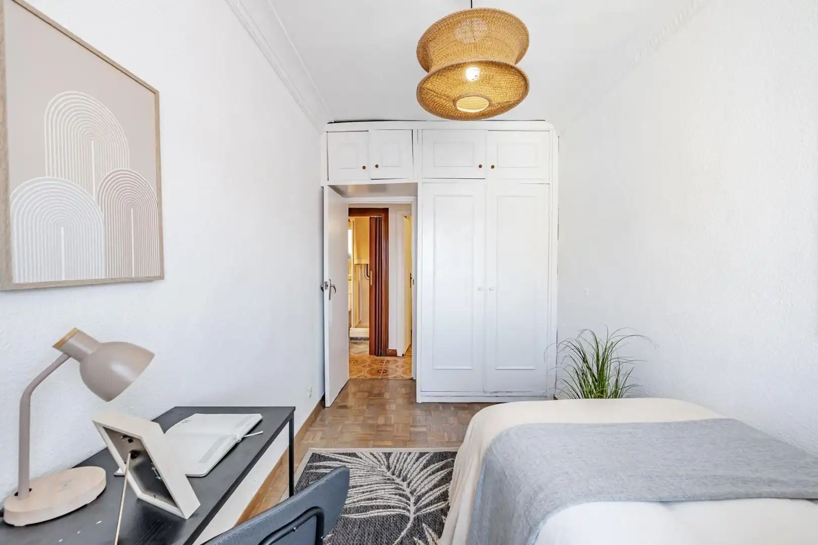 Bedroom of Flat for sale in Madrid  with Air Conditioner, Terrace and Balcony