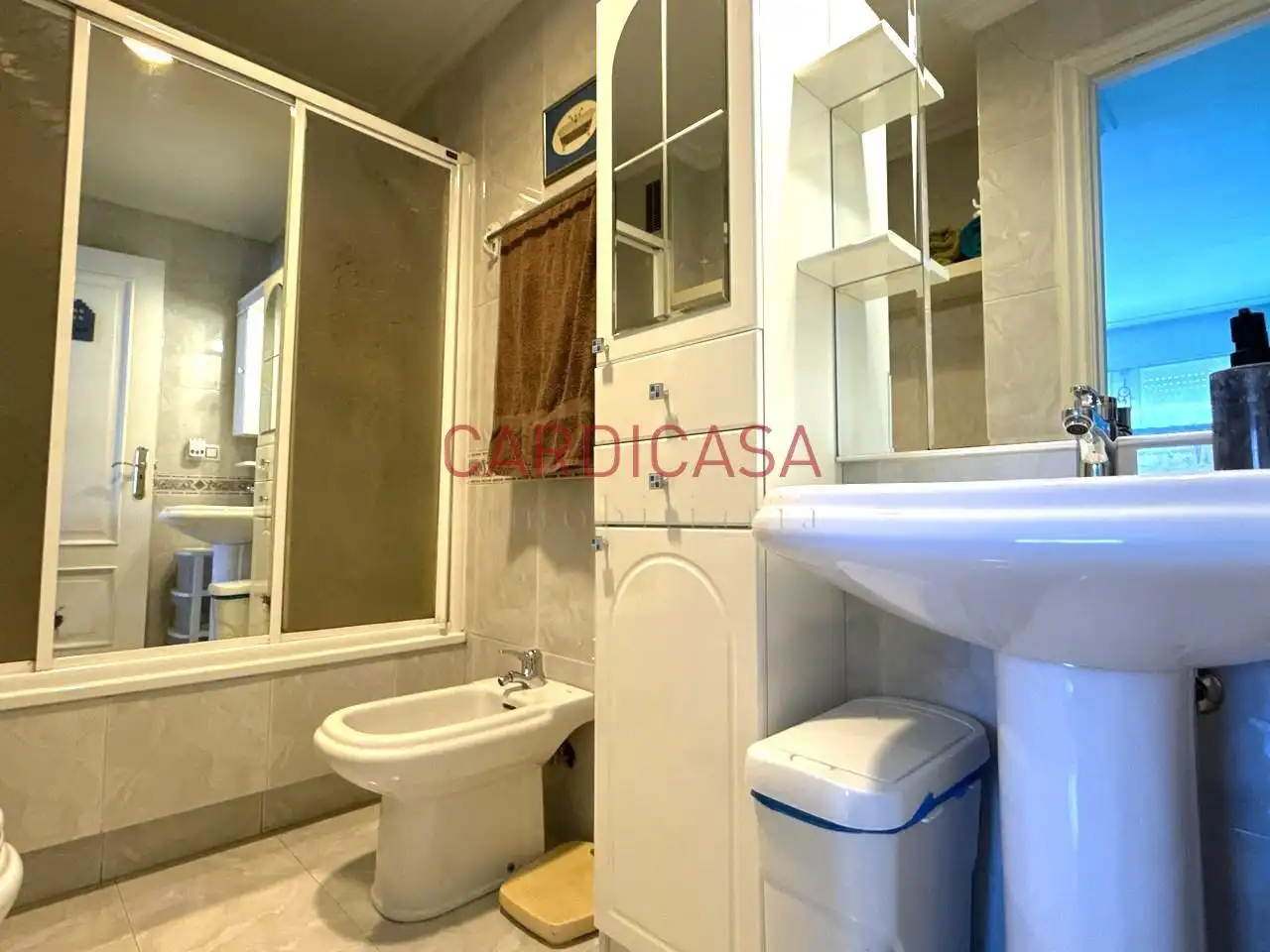 Baño de Dúplex en venta en Vigo  con Calefacción, Parquet y Terraza