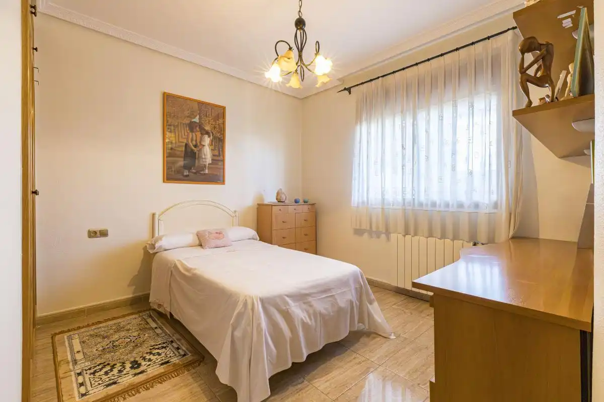 Habitación de Casa o chalet en venta en Alguazas con Aire acondicionado, Calefacción y Jardín privado