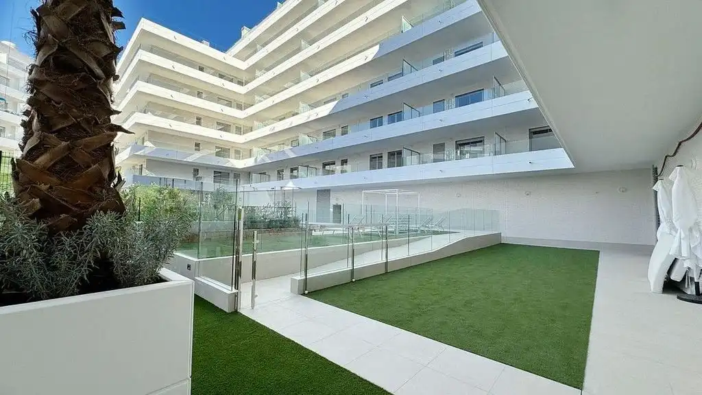 Apartment mit Terrasse zum Verkauf in Nueva Andalucía, imagen 4