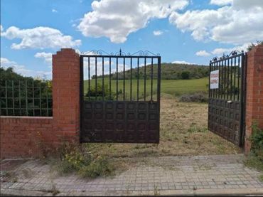 Terreno residencial en venta en Calle del Zorzal 39